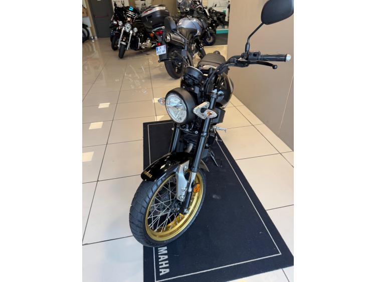 YAMAHA XSR 125 Legacy