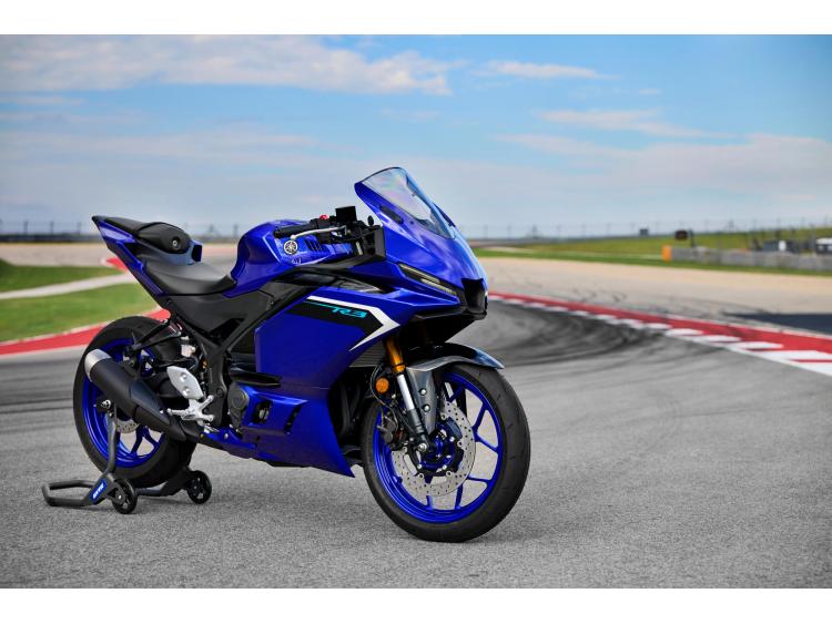 YAMAHA YZF-R3