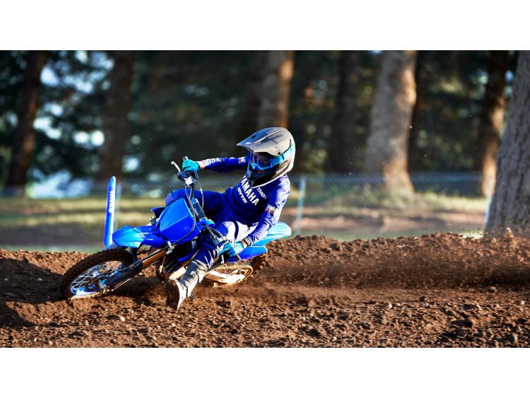 YAMAHA YZ65 