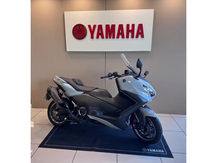 YAMAHA XP T-MAX 560 TECH MAX