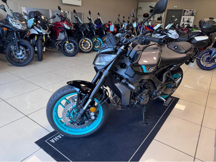 YAMAHA MT-09  Y-AMT 35 KW