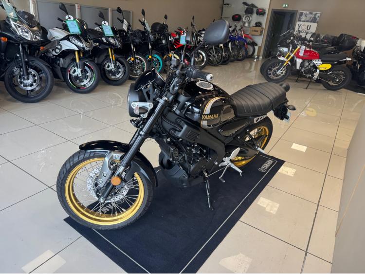 YAMAHA XSR 125 Legacy