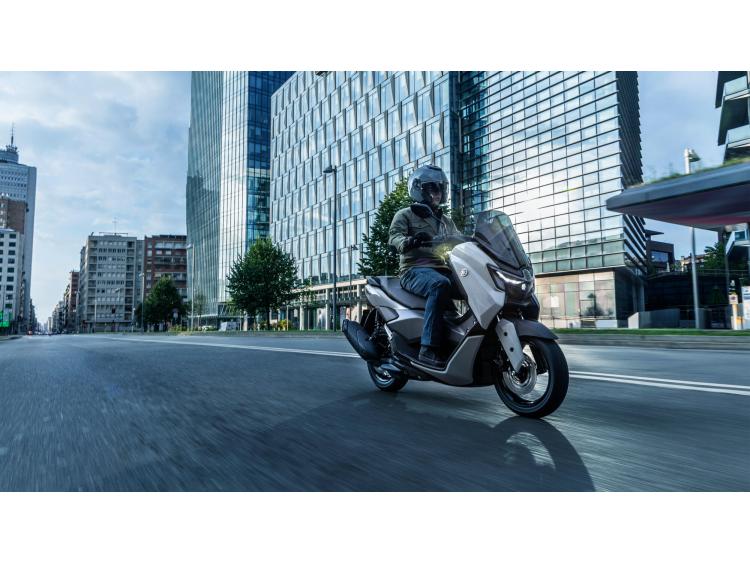 YAMAHA NMAX 125 TECH MAX