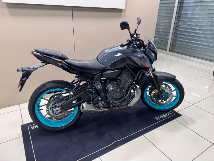 YAMAHA MT-07
