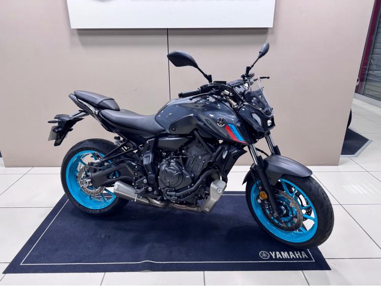 YAMAHA MT-07