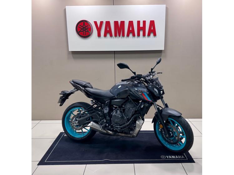 YAMAHA MT-07