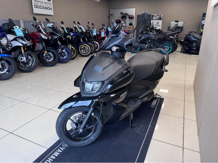 YAMAHA RAYZR 125