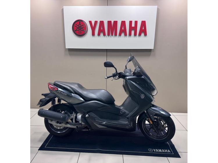 YAMAHA XMAX 125