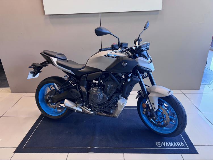 YAMAHA MT-07 (47.5CV)