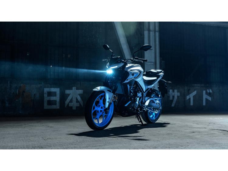 YAMAHA MT-03