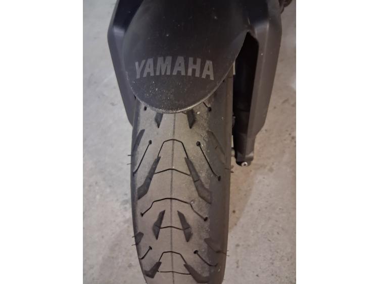 YAMAHA TRACER 900
