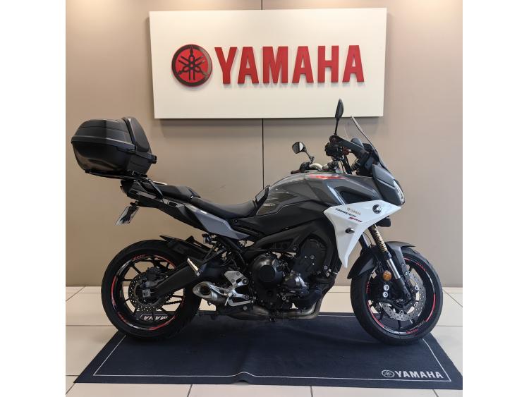 YAMAHA TRACER 900