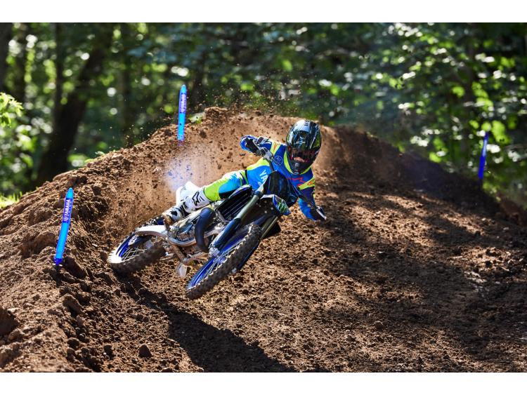 YAMAHA YZ125 MONSTER ENERGY 