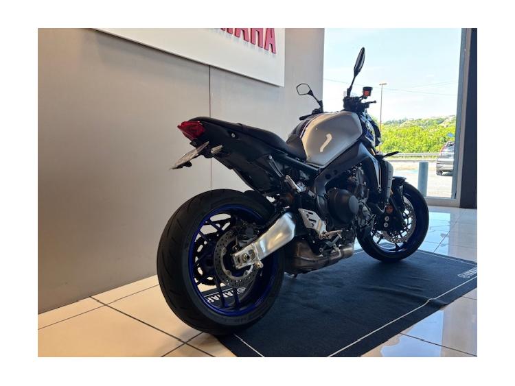YAMAHA MT-09 SP