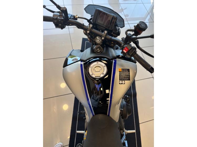 YAMAHA MT-09 SP