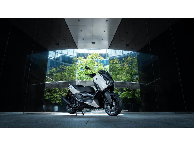 YAMAHA XMAX 125 TECH MAX+ 