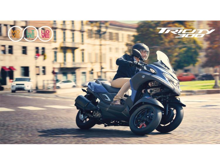YAMAHA TRICITY 300