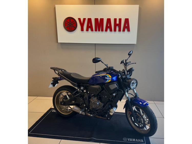 YAMAHA XSR 700
