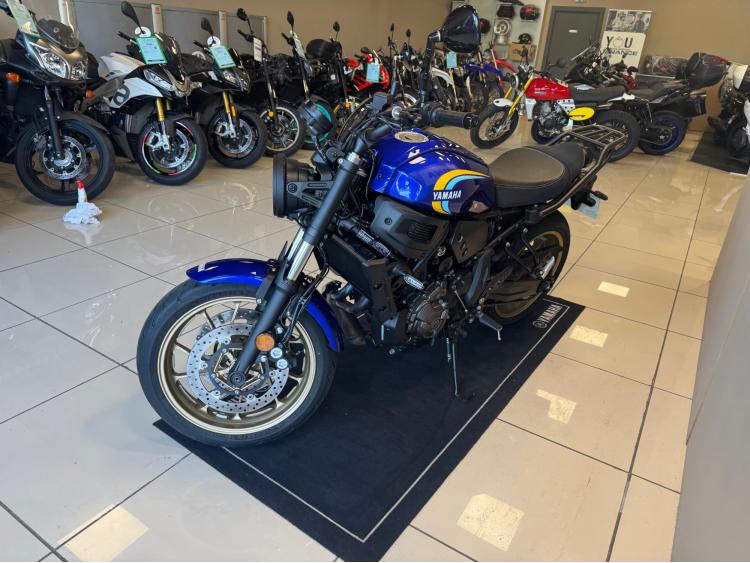YAMAHA XSR 700