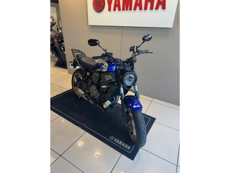 YAMAHA XSR 700