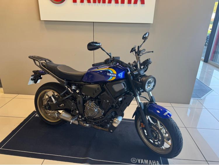YAMAHA XSR 700
