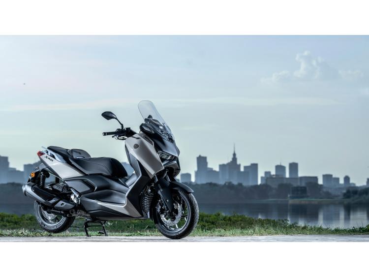 YAMAHA XMAX 300 TECH MAX+ 