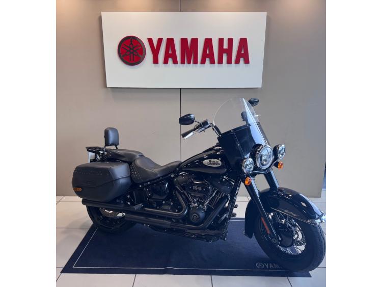 HARLEY-DAVIDSON SOFTAIL HERITAGE 1870 CLASSIC FLHC 