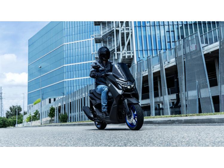 YAMAHA NMAX 125