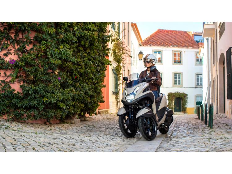 YAMAHA TRICITY 125
