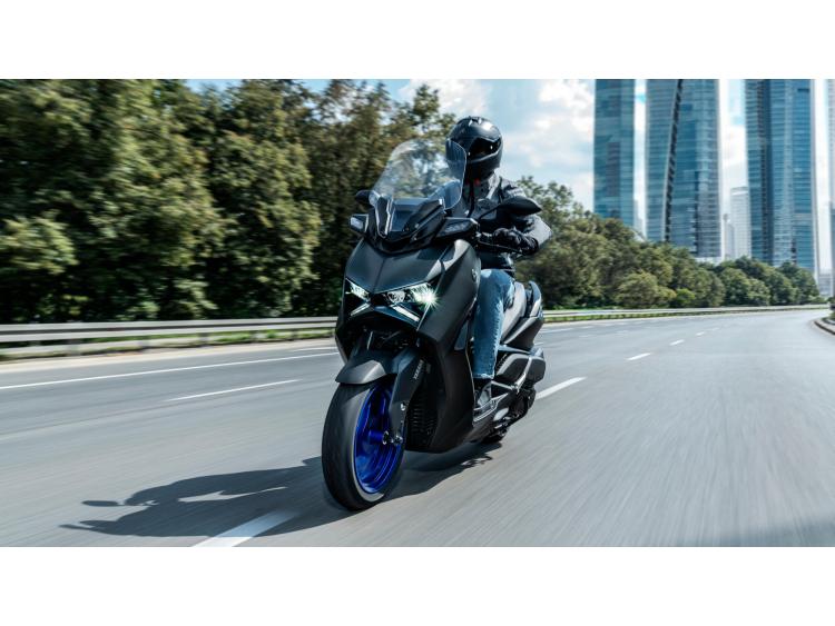 YAMAHA XMAX 300